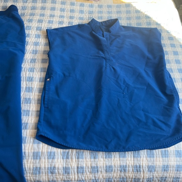 Figs scrub set- royal blue - Picture 3 of 7